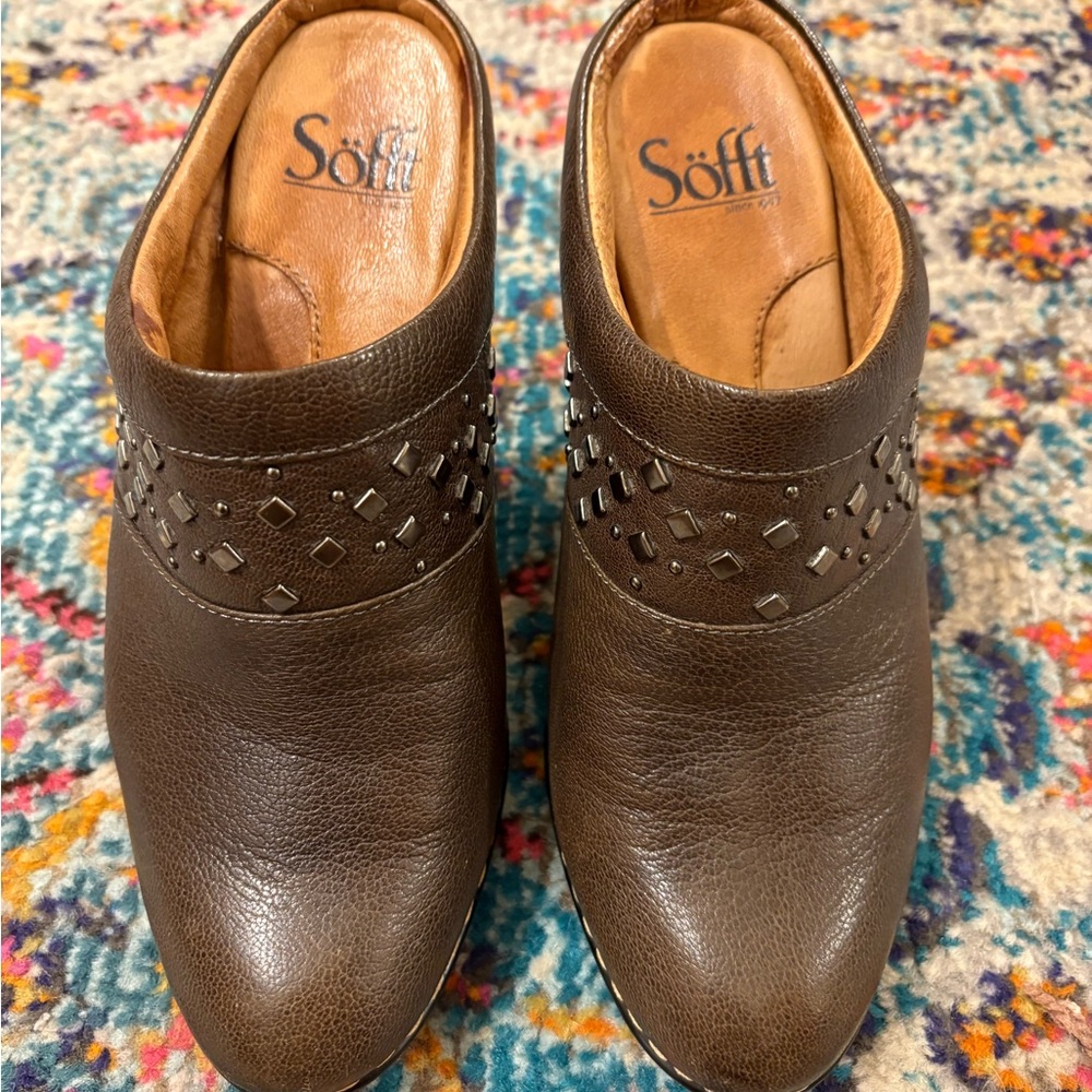 Sofft Brown leather studded Mule Clog size 6.5